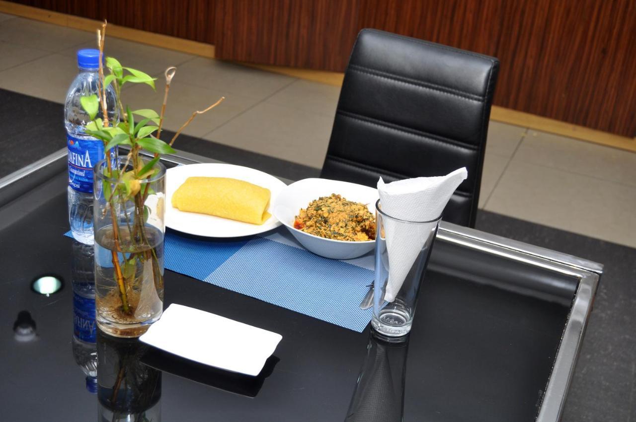 Primal Hotel Isaac John Gra Ikeja Ngoại thất bức ảnh