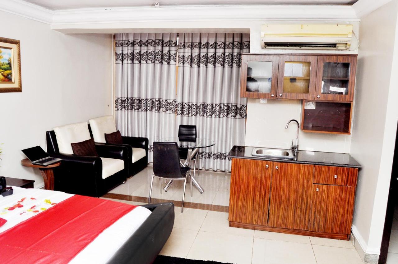Primal Hotel Isaac John Gra Ikeja Ngoại thất bức ảnh