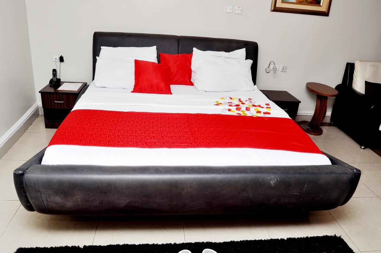 Primal Hotel Isaac John Gra Ikeja Ngoại thất bức ảnh